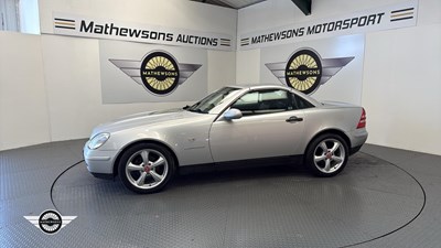 Lot 256 - 1999 MERCEDES SLK 230 KOMPRESSOR AUTO