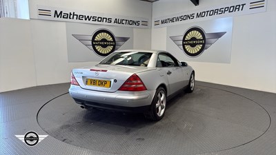 Lot 256 - 1999 MERCEDES SLK 230 KOMPRESSOR AUTO
