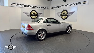 Lot 256 - 1999 MERCEDES SLK 230 KOMPRESSOR AUTO