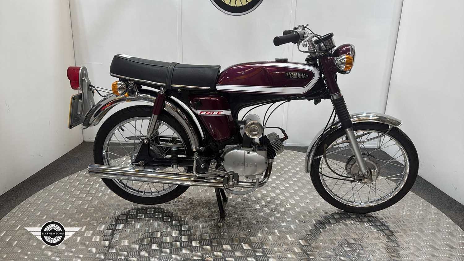 Lot 142 - 1975 YAMAHA FS1E