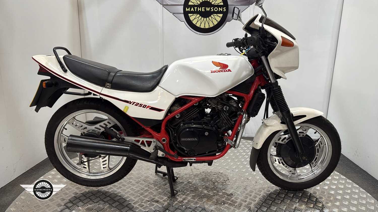 Lot 152 - 1984 HONDA VT250FD