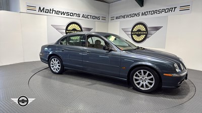Lot 594 - 2000 JAGUAR S-TYPE V8 AUTO