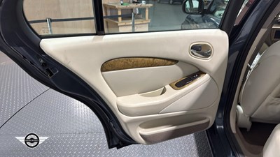 Lot 594 - 2000 JAGUAR S-TYPE V8 AUTO