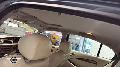 Lot 594 - 2000 JAGUAR S-TYPE V8 AUTO