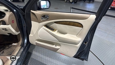Lot 594 - 2000 JAGUAR S-TYPE V8 AUTO