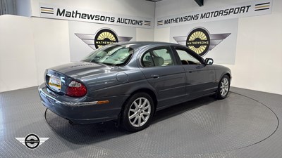 Lot 594 - 2000 JAGUAR S-TYPE V8 AUTO
