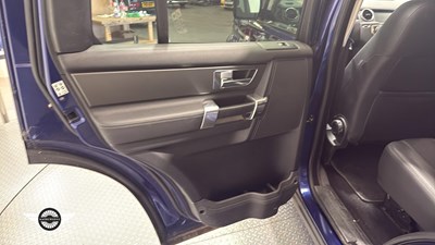 Lot 172 - 2010 LAND ROVER DISCOVERY XS