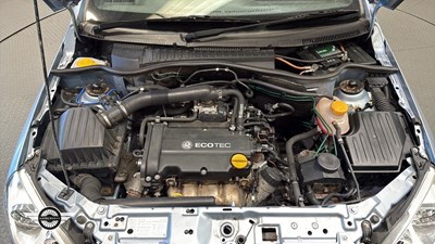 Lot 174 - 2006 VAUXHALL TIGRA TWINPORT