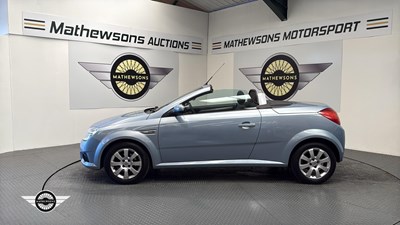 Lot 174 - 2006 VAUXHALL TIGRA TWINPORT