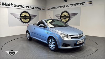 Lot 174 - 2006 VAUXHALL TIGRA TWINPORT