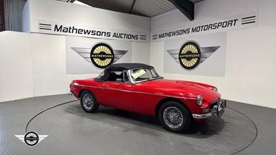 Lot 226 - 1973 MG B