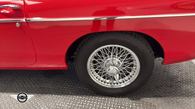 Lot 226 - 1973 MG B
