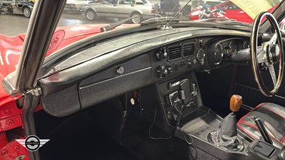 Lot 226 - 1973 MG B