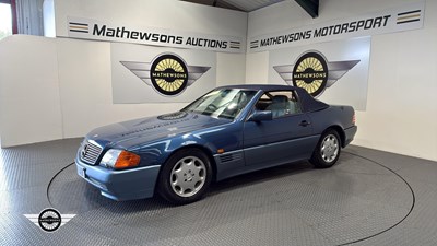 Lot 244 - 1991 MERCEDES 300SL-24 AUTO