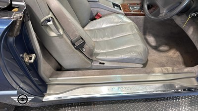 Lot 244 - 1991 MERCEDES 300SL-24 AUTO