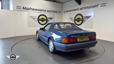 Lot 244 - 1991 MERCEDES 300SL-24 AUTO