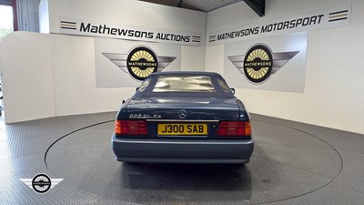 Lot 244 - 1991 MERCEDES 300SL-24 AUTO