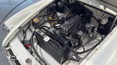 Lot 310 - 1972 MG B GT