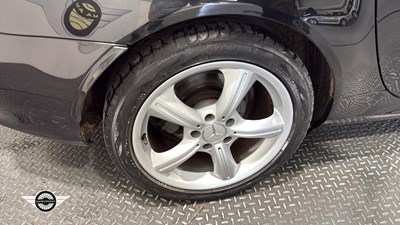 Lot 312 - 2004 MERCEDES SLK 350 AUTO