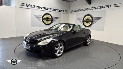 Lot 312 - 2004 MERCEDES SLK 350 AUTO