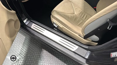 Lot 312 - 2004 MERCEDES SLK 350 AUTO