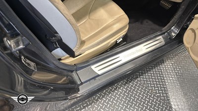 Lot 312 - 2004 MERCEDES SLK 350 AUTO