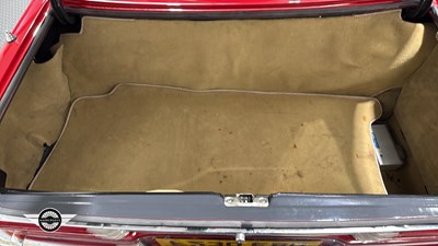 Lot 323 - 1988 MERCEDES 420 SL AUTO