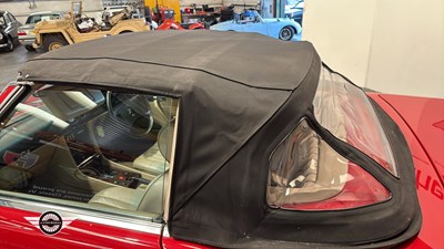 Lot 323 - 1988 MERCEDES 420 SL AUTO