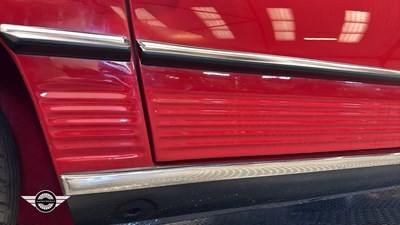 Lot 323 - 1988 MERCEDES 420 SL AUTO