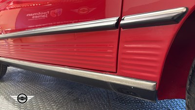 Lot 323 - 1988 MERCEDES 420 SL AUTO