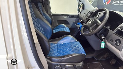 Lot 356 - 2004 VOLKSWAGEN T-SPORTER T30 104 TDI LWB