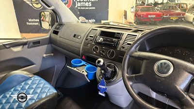 Lot 356 - 2004 VOLKSWAGEN T-SPORTER T30 104 TDI LWB