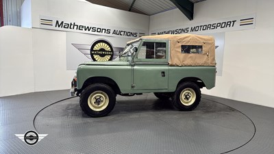 Lot 366 - 1970 LAND ROVER