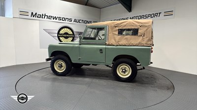 Lot 366 - 1970 LAND ROVER