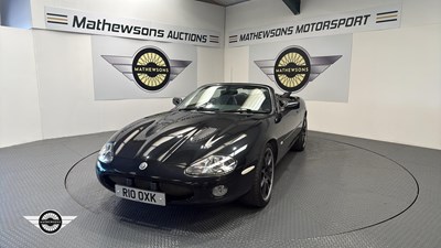 Lot 325 - 2001 JAGUAR XKR AUTO