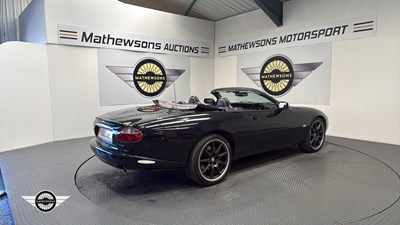 Lot 325 - 2001 JAGUAR XKR AUTO