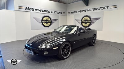 Lot 325 - 2001 JAGUAR XKR AUTO