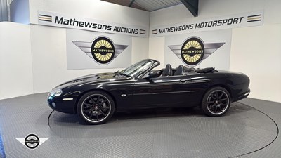 Lot 325 - 2001 JAGUAR XKR AUTO