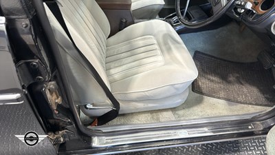 Lot 396 - 1975 FORD GRANADA GHIA