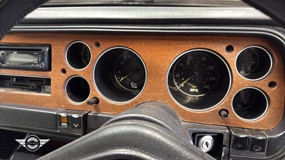 Lot 396 - 1975 FORD GRANADA GHIA