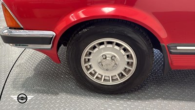 Lot 402 - 1983 FORD GRANADA GHIA X