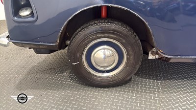 Lot 404 - 1966 MORRIS MINI CLUBMAN