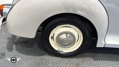 Lot 490 - 1966 MORRIS MINOR 1000