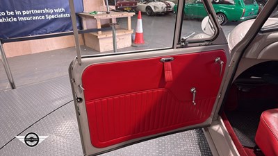 Lot 490 - 1966 MORRIS MINOR 1000