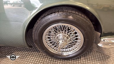 Lot 474 - 1960 JAGUAR MK2 2.4