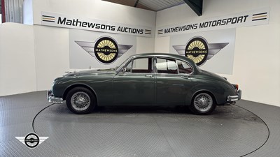Lot 474 - 1960 JAGUAR MK2 2.4