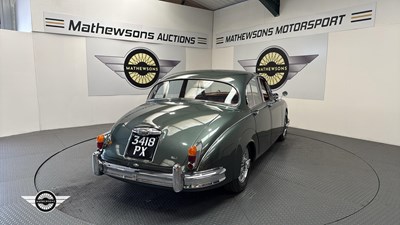 Lot 474 - 1960 JAGUAR MK2 2.4