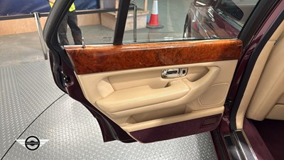 Lot 472 - 2000 BENTLEY ARNAGE RED LABEL AUTO