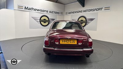 Lot 472 - 2000 BENTLEY ARNAGE RED LABEL AUTO