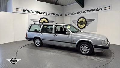 Lot 426 - 1996 VOLVO 940 CLASSIC TURBO AUTO